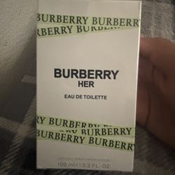 Burberry her perfume 
