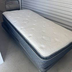 Twin Mattress And Box Spring 