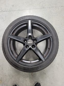225/45 ZR 18 Tires/ Rims