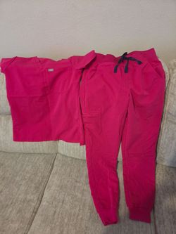 🎀FIGS Catarina Top + Zamora Joggers – Ultra Rose