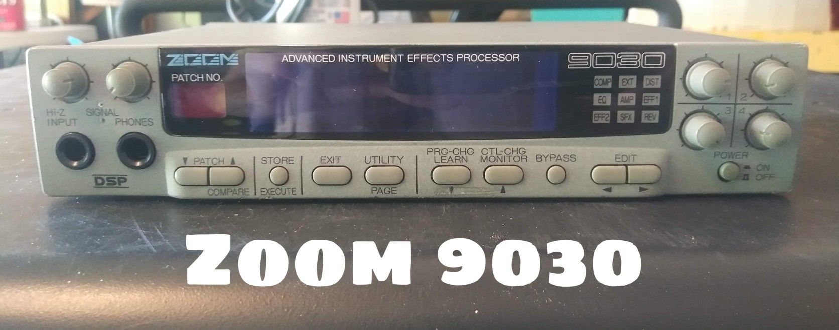 .Zoom 9030 Advanced Instrument Effects Processor