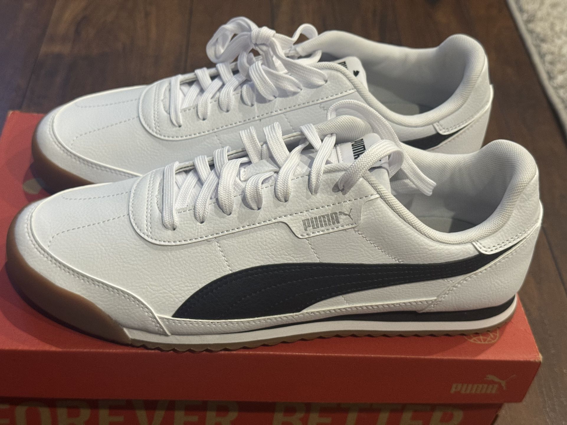 Puma Sneaker Shoes , Size 10 , NIB