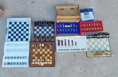 5 Chess Sets
