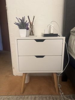 Nightstand like new