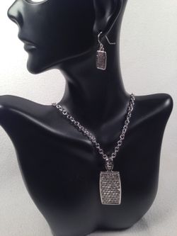 Silver necklace set