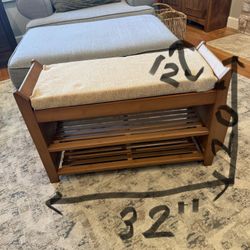FREE Shoe Stand And Magazine Storage Bench 