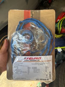 BRAND NEW V6 penastar valve cover gasket kit