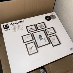 Umbra Gallery 7-Piece Picture Frame Set (Black)