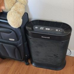 Honeywell Air Purifier Like New