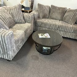 2 Pc Sofa And Loveseat Floor Model New 