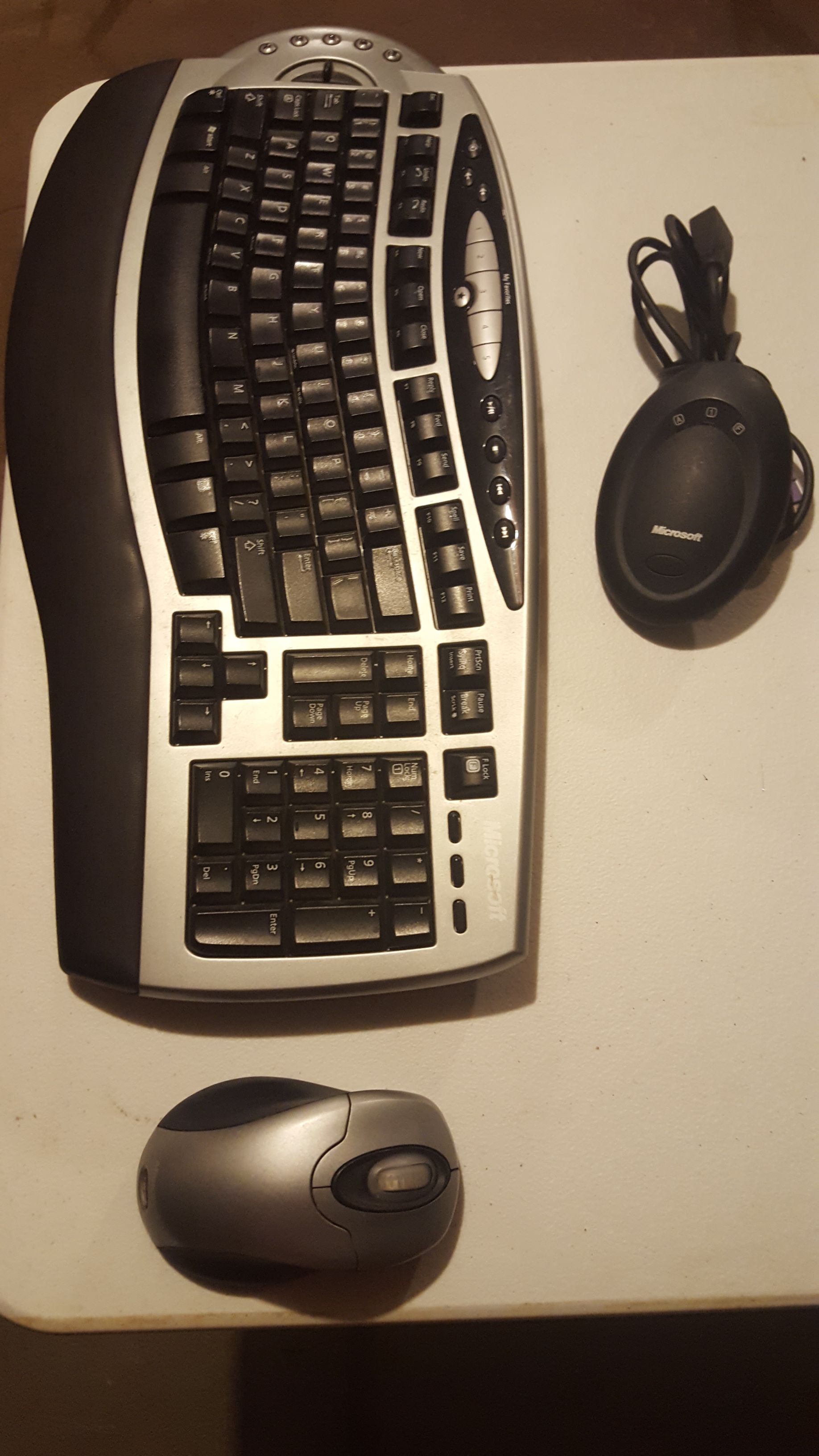 Wireless Ergonomic Keyboard and mouse