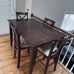Expandable Table And Chairs