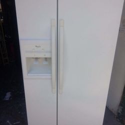 Refrigerator With Ice Maker And Water I Sell All The Time 