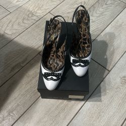 Dolce & Gabbana Sandalias De Tacon Blanca Y Negra Usada Talla 8 