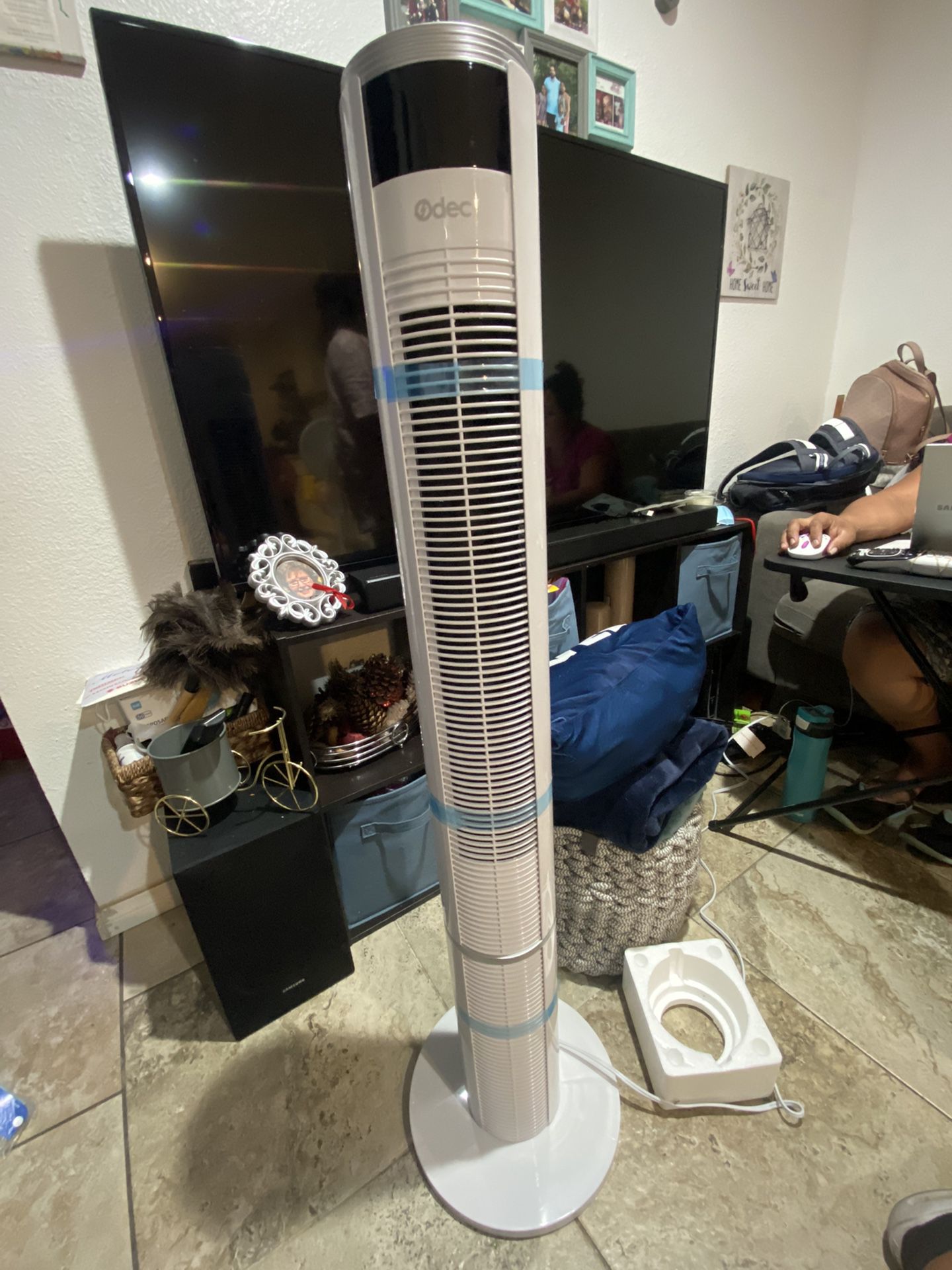 Brand new tower fan left to right motion timer  three speeds