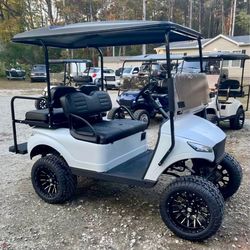 NAVATIS Golf Cart