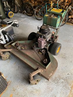 Commercial lawn mower