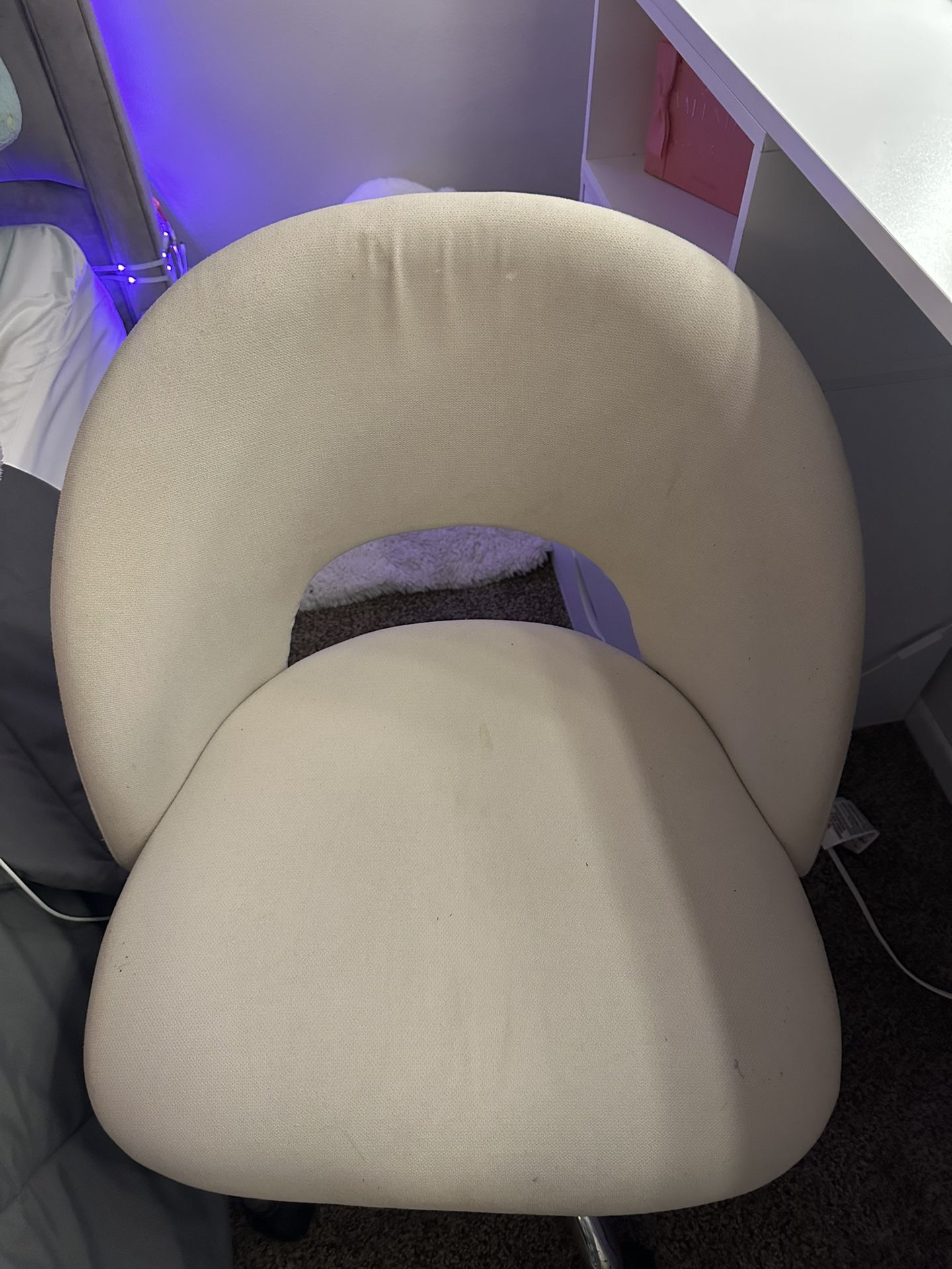 vanity chair