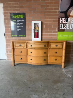 9 drawers Dresser