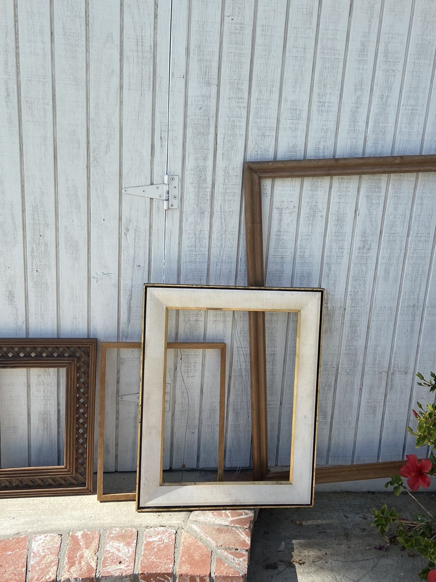 Picture Frames Wood $10