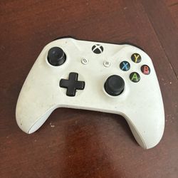 Official Microsoft Xbox One Wireless White Controller