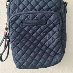 Tommy Hilfiger Small Adjustable Crossbody