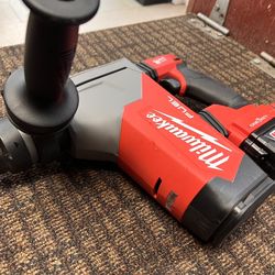 Milwaukee Rotary Hammer