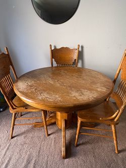 Solid wood dinning table and chairs