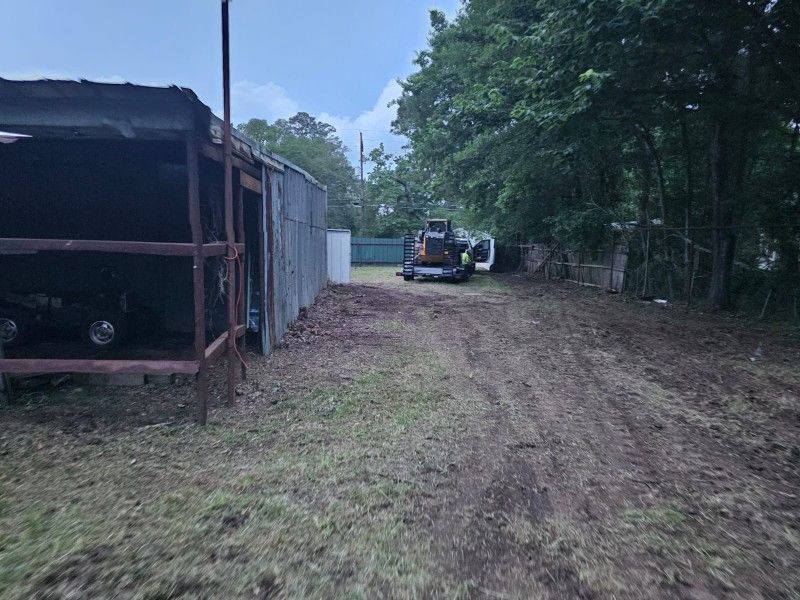 TERRENO EN VIDOR TX CON ESTRUCTURA DENTRO