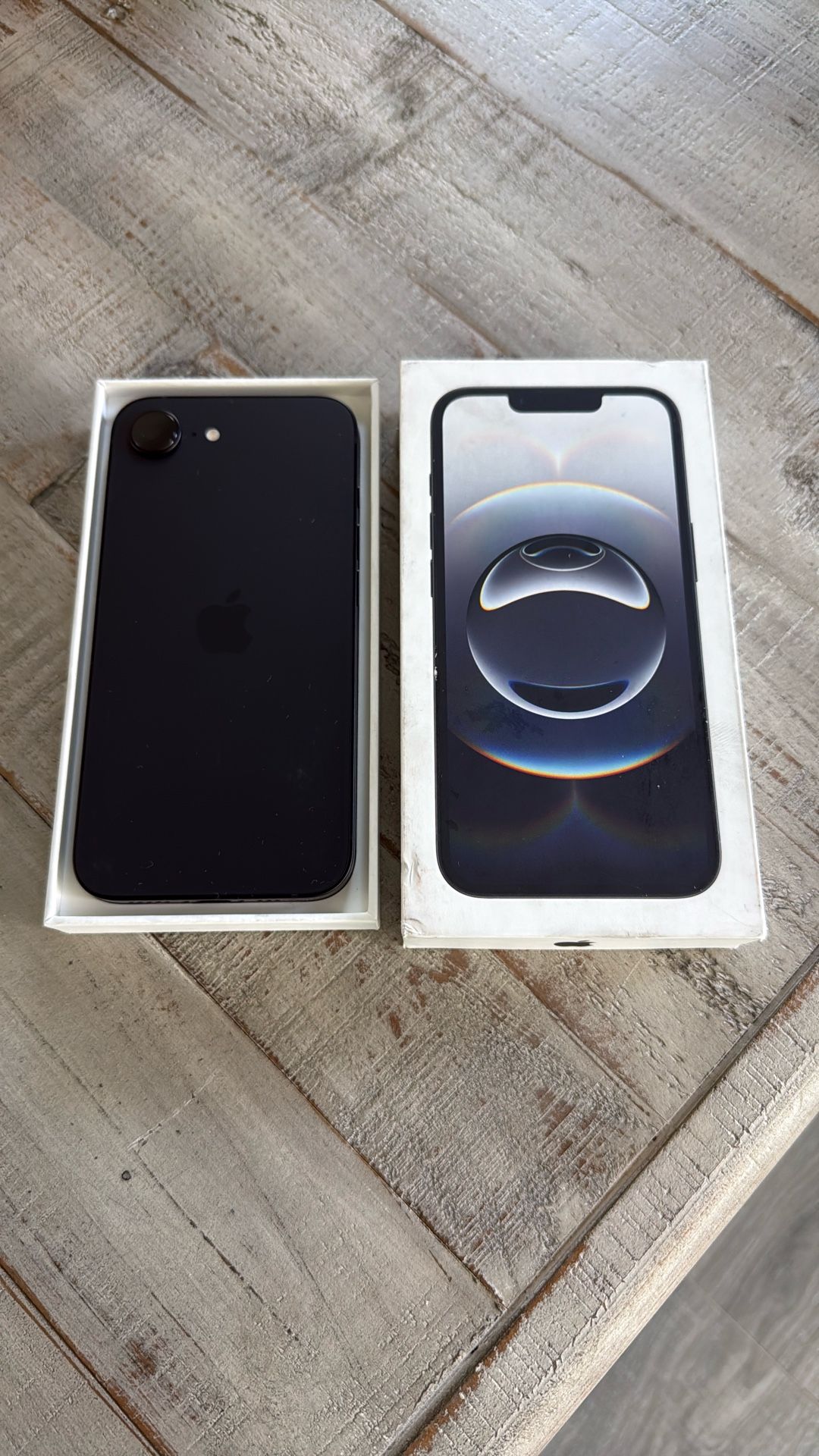 iPhone 16e 128GB Black Unlocked - New