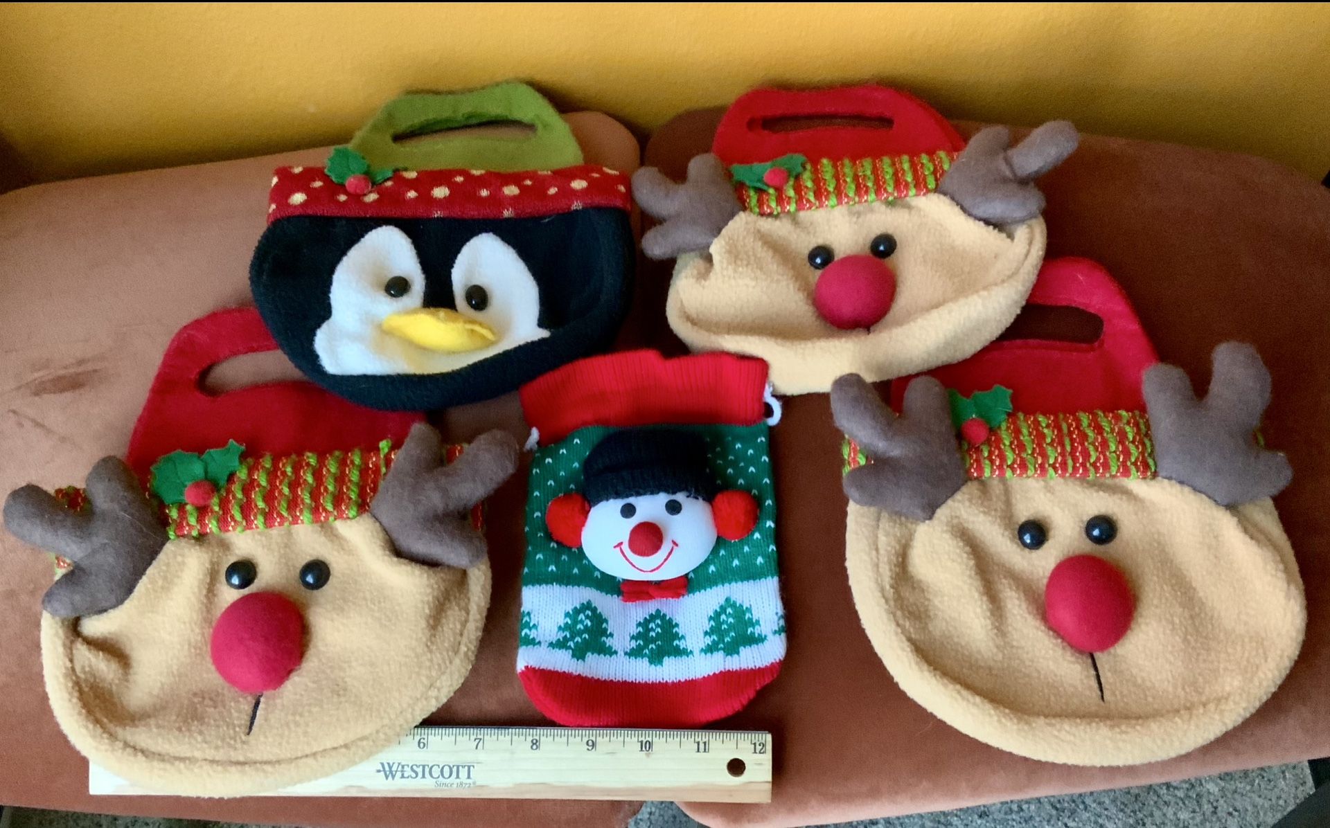 CHRISTMAS PLUSH BAGS OR SM STOCKINGS, SET OF 5