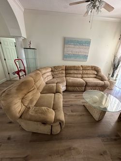 Sectional Sofa with Recliner