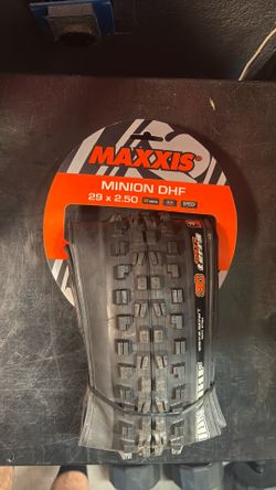 Maxxis Minion DHF MTB Tire 29x2.5