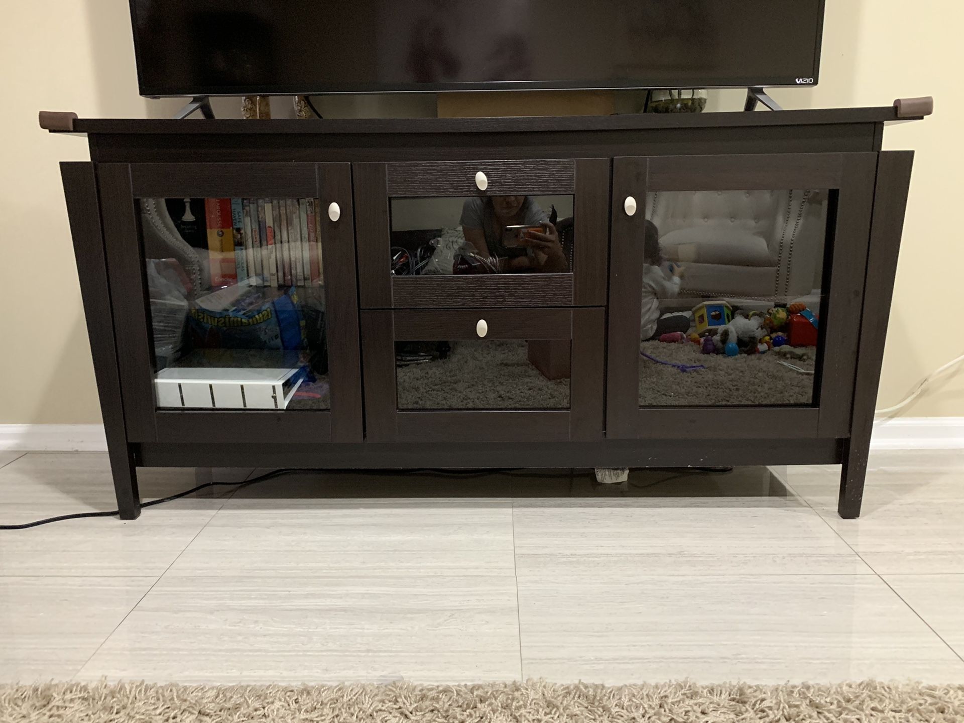 Tv stand/Sideboard