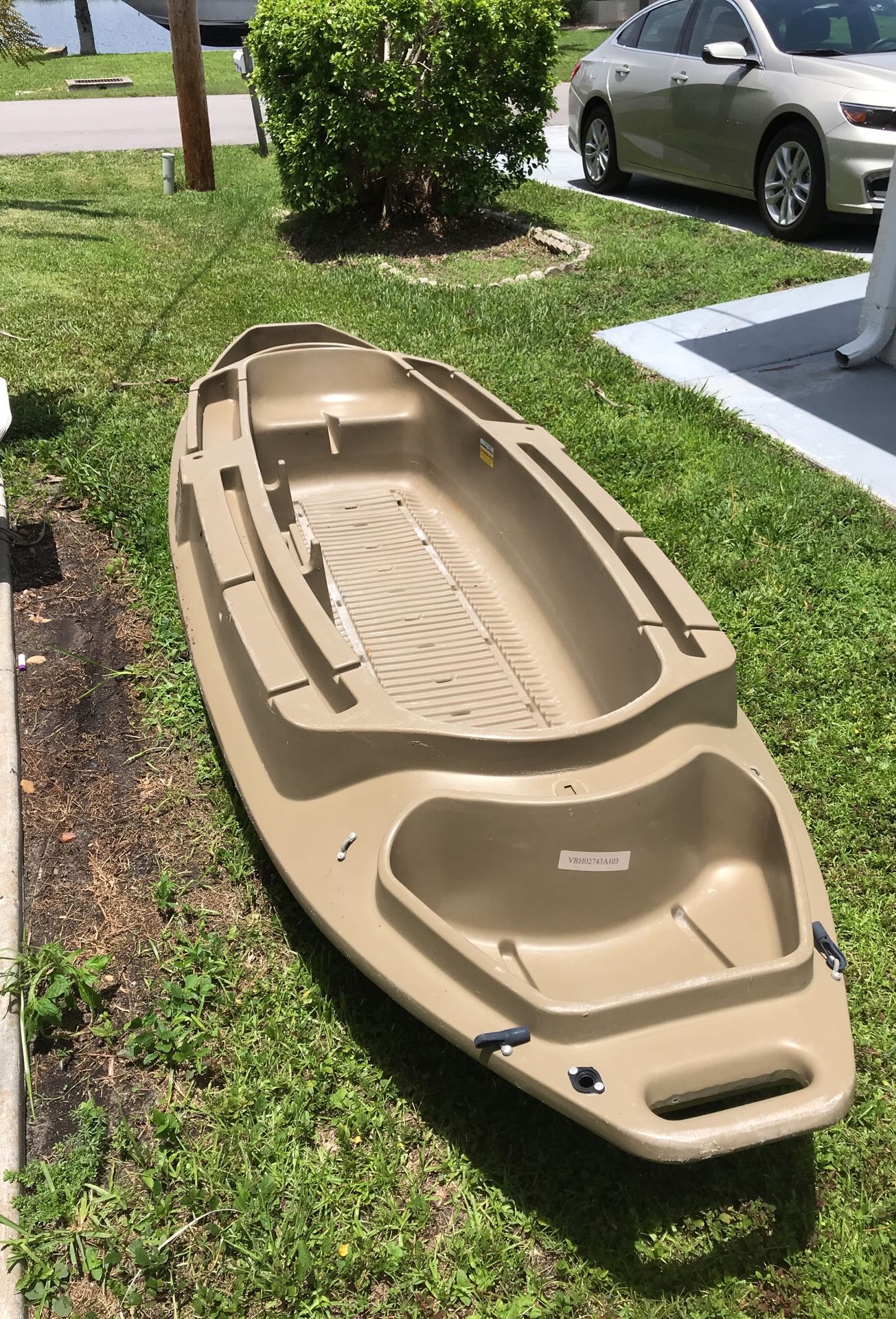Stealth 1200 Fishing kayak flats boat gheenoe catamaran