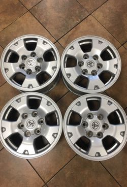 16x7 Original Toyota wheels!!!!