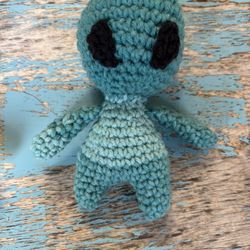Blue Ombré Crochet Alien 👽 