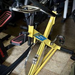 LeMond RevMaster with over $300 in upgrades (Jacfit fitness app sensor, Pilot cadence meter)