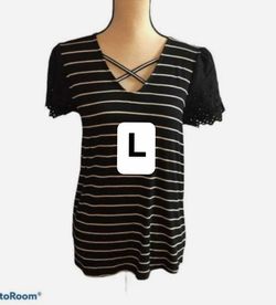 New women's top size large