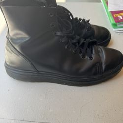 Dr. Martens Unisex Talib Boots - 11