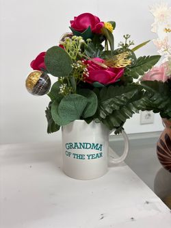 Mother’s Day arrangement