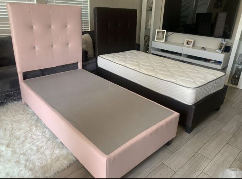 Box bed twin pink color $70