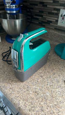 Hamilton Beach Hand Mixer with Storage Case
