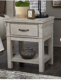 One drawer nightstand