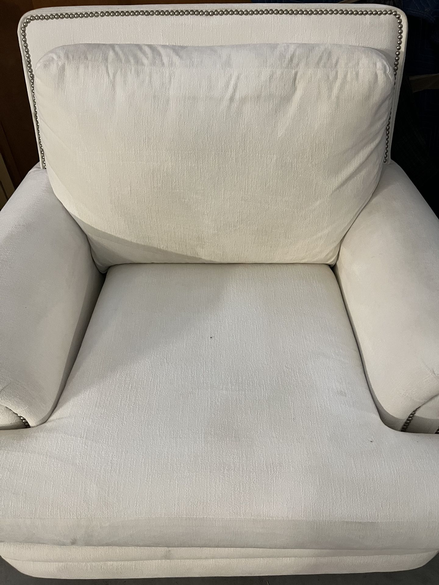2 White Lazy boy chairs