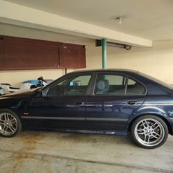 2000 BMW E39 540ia Sport