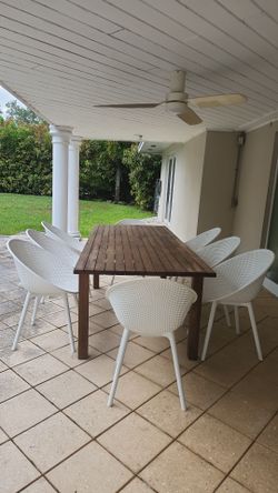 Outdoor dining set