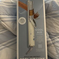 InfinitiPro 2-in-1 Curl And Straighten Tool