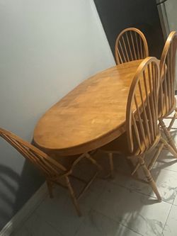 Dining room table