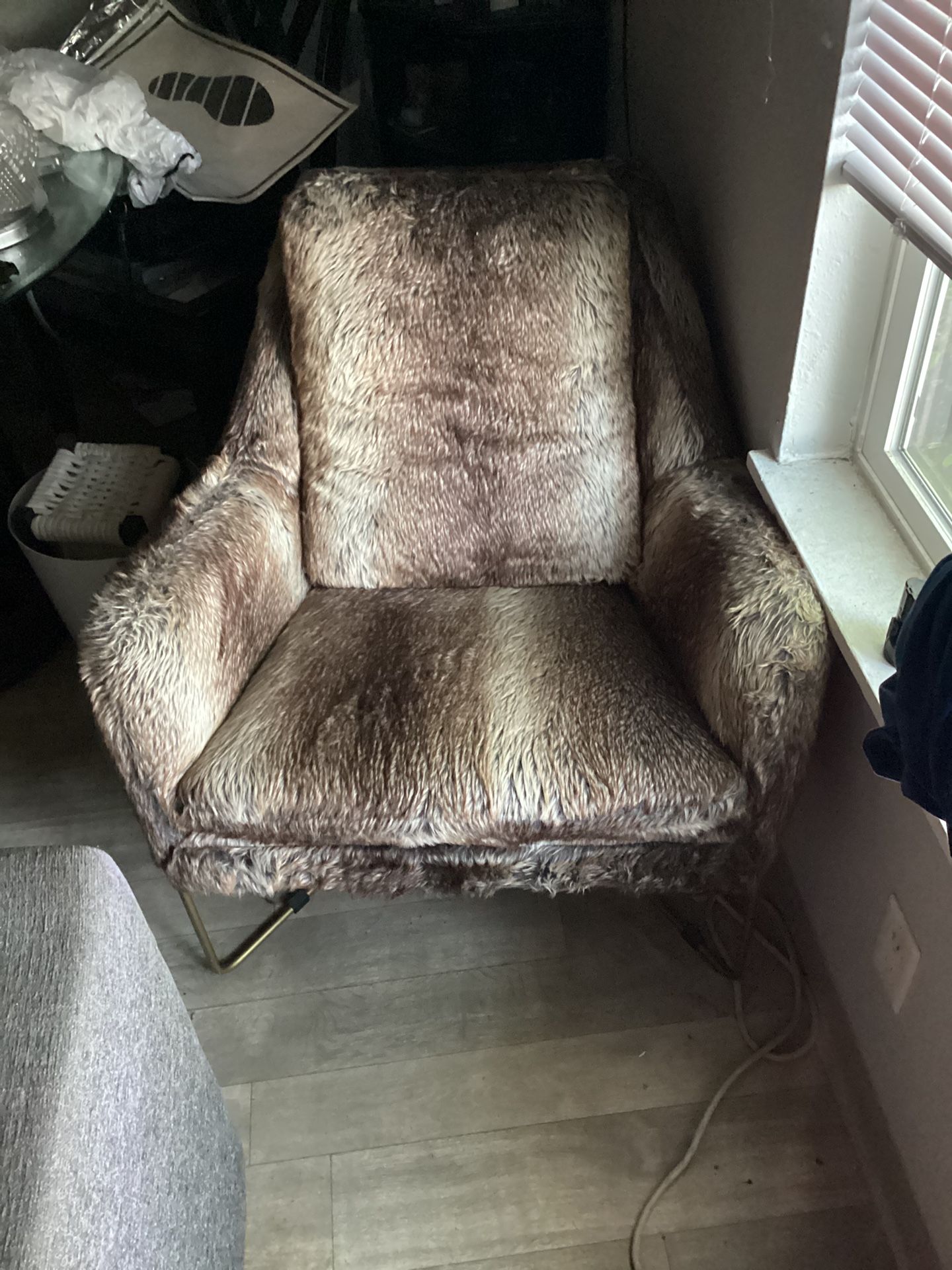 Ashley’s Scandinavia Design Faux Fur Chair